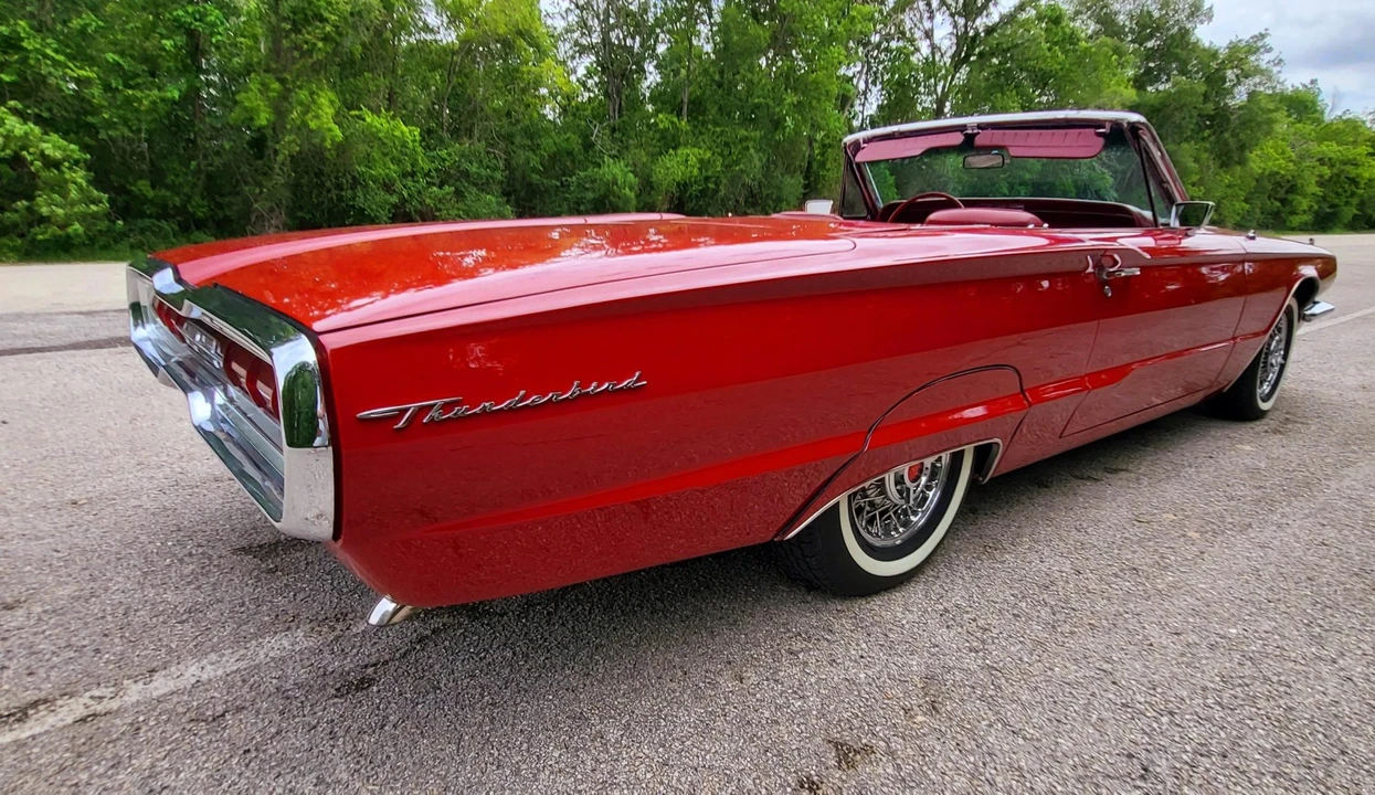 1966 Ford Thunderbird 4th Gen - Image 30 of 31