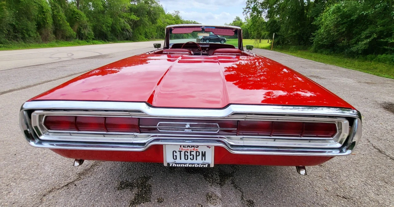 1966 Ford Thunderbird 4th Gen - Image 27 of 31