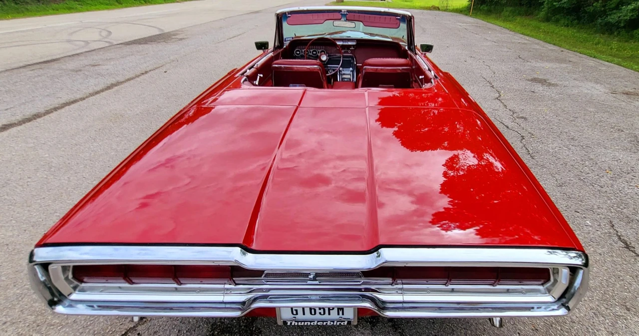 1966 Ford Thunderbird 4th Gen - Image 26 of 31