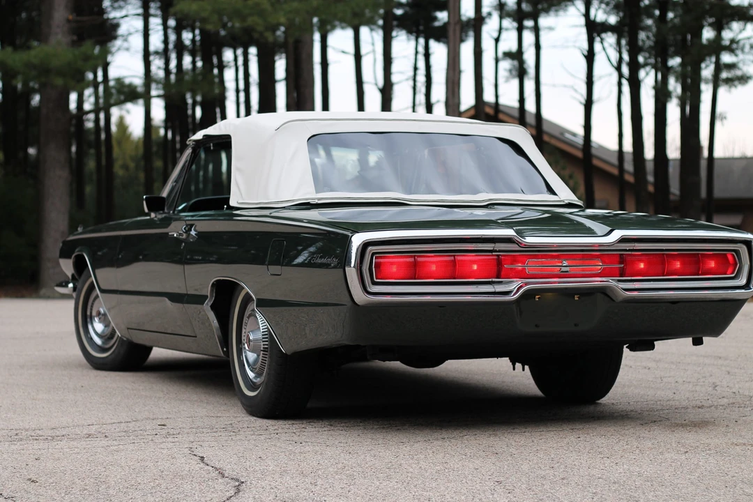 1966 Ford Thunderbird 3rd Gen - Image 11 of 31