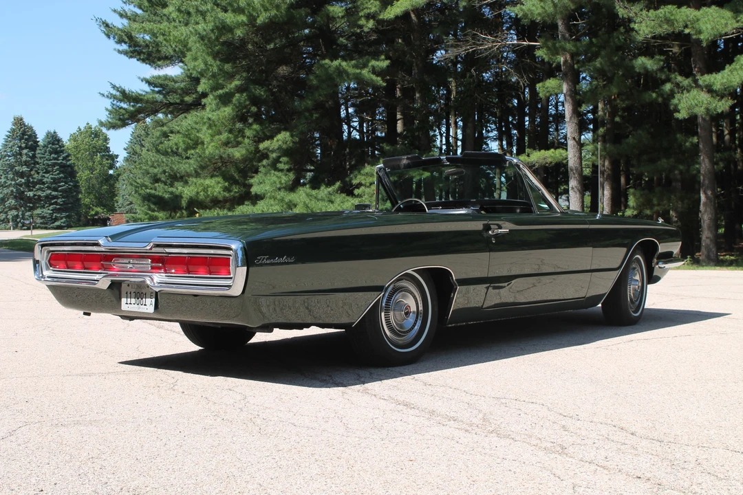 1966 Ford Thunderbird 3rd Gen - Image 25 of 31