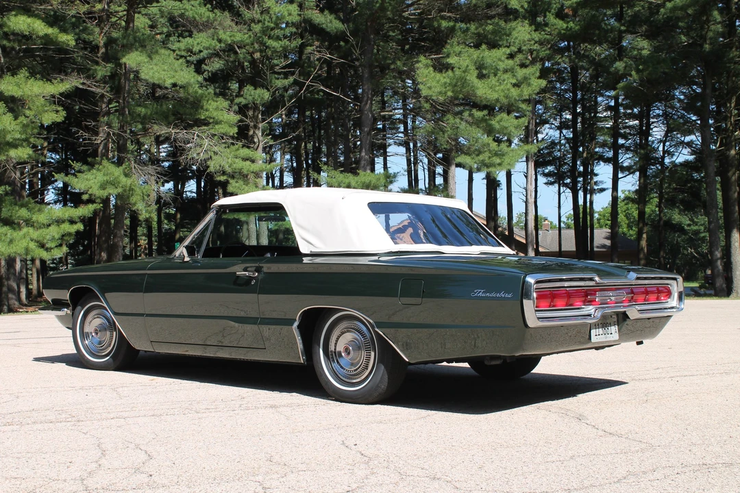 1966 Ford Thunderbird 3rd Gen - Image 13 of 31