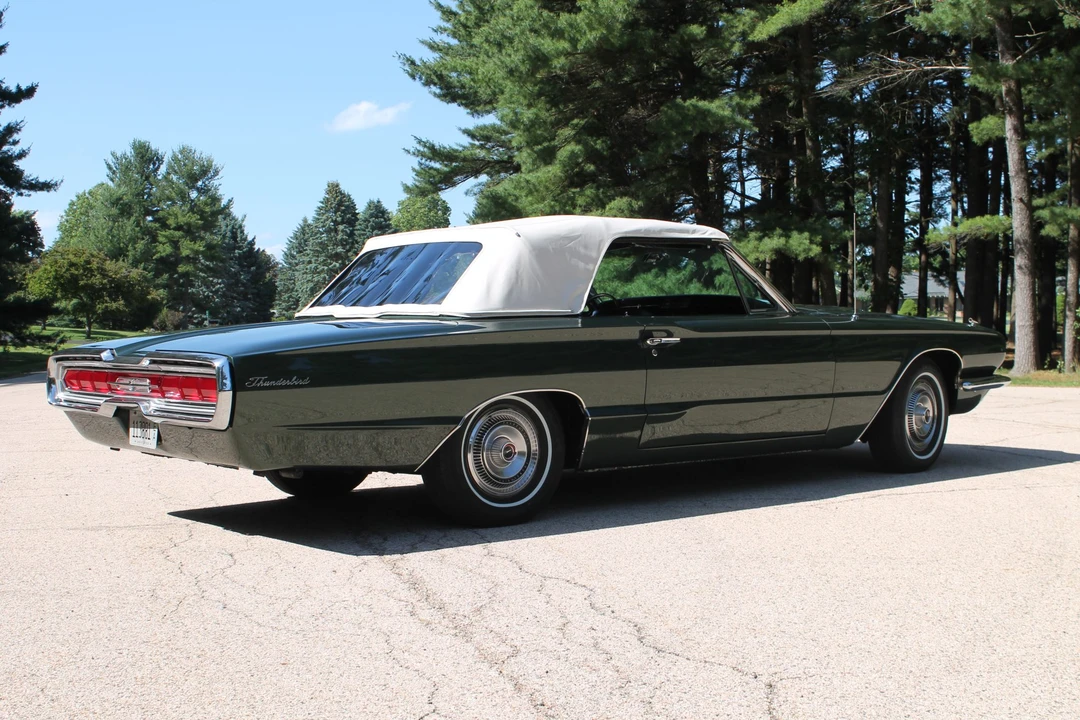 1966 Ford Thunderbird 3rd Gen - Image 7 of 31