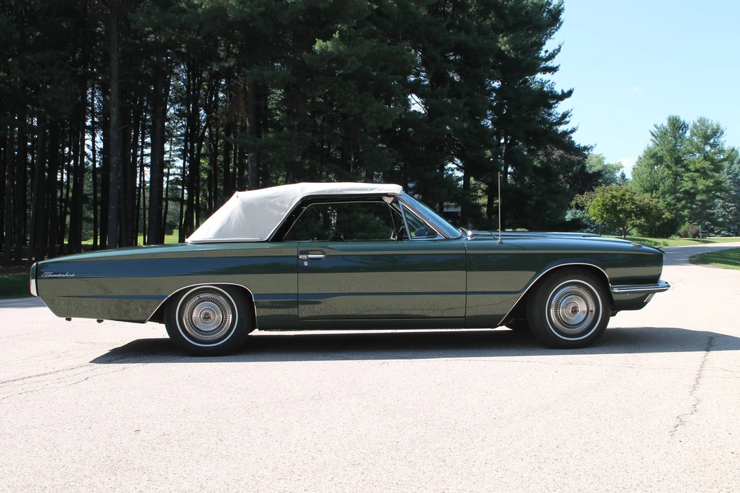 1966 Ford Thunderbird 3rd Gen - Image 6 of 31