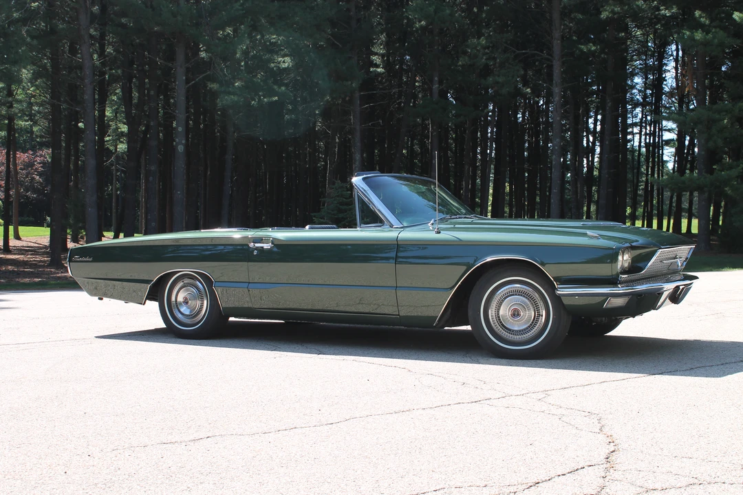 1966 Ford Thunderbird 4th Gen - Image 21 of 31