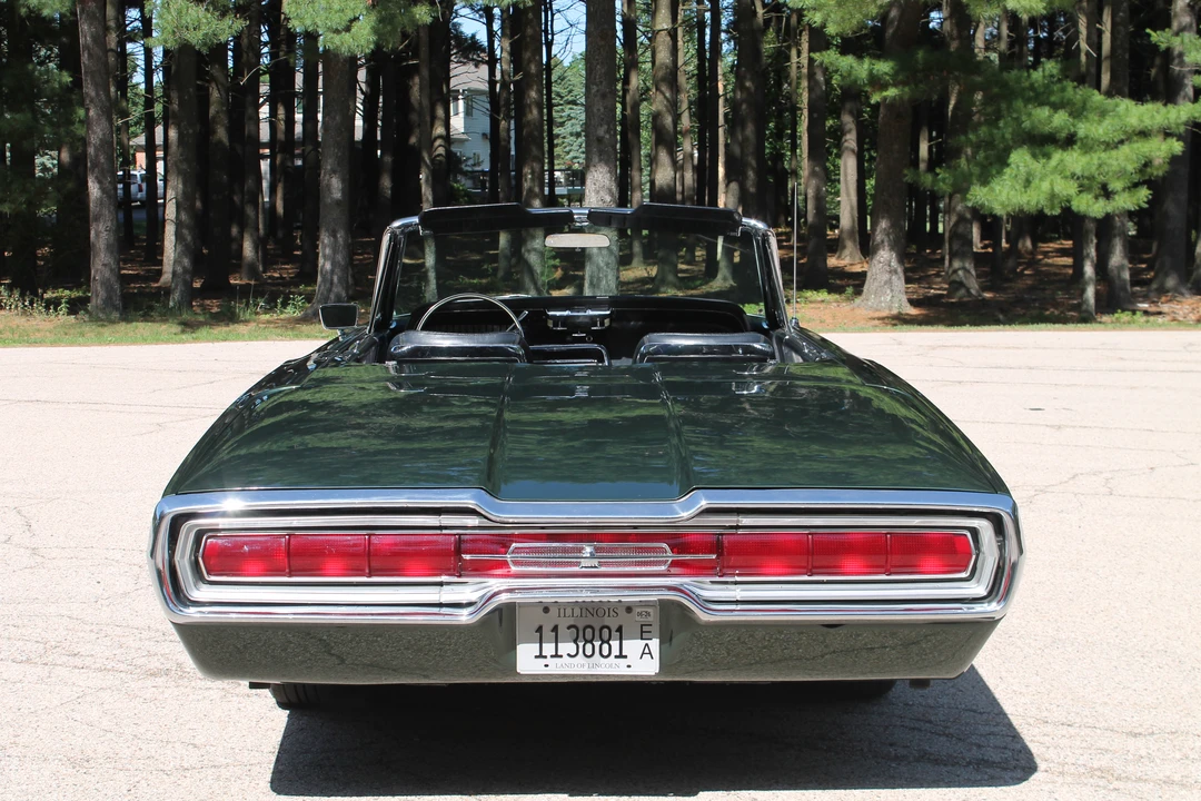 1966 Ford Thunderbird 4th Gen - Image 27 of 31