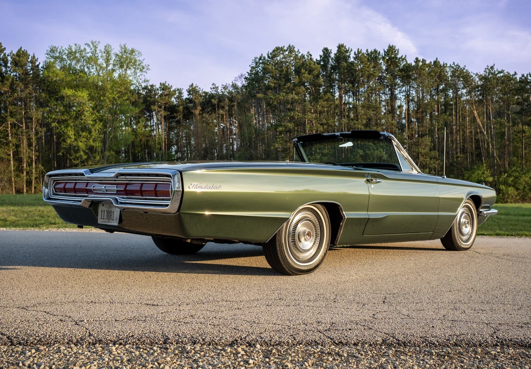 1966 Ford Thunderbird 4th Gen - Image 8 of 31