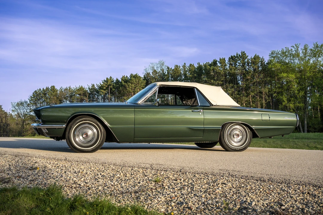 1966 Ford Thunderbird 4th Gen - Image 3 of 31