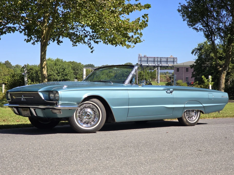 1966 Ford Thunderbird 3rd Gen - Image 2 of 31