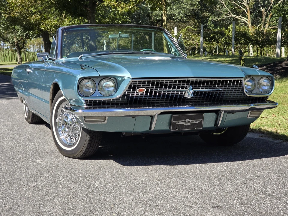 1966 Ford Thunderbird 3rd Gen - Image 11 of 31