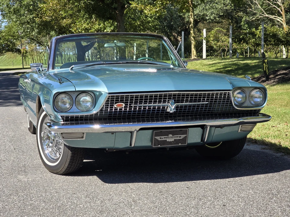 1966 Ford Thunderbird 3rd Gen - Image 10 of 31