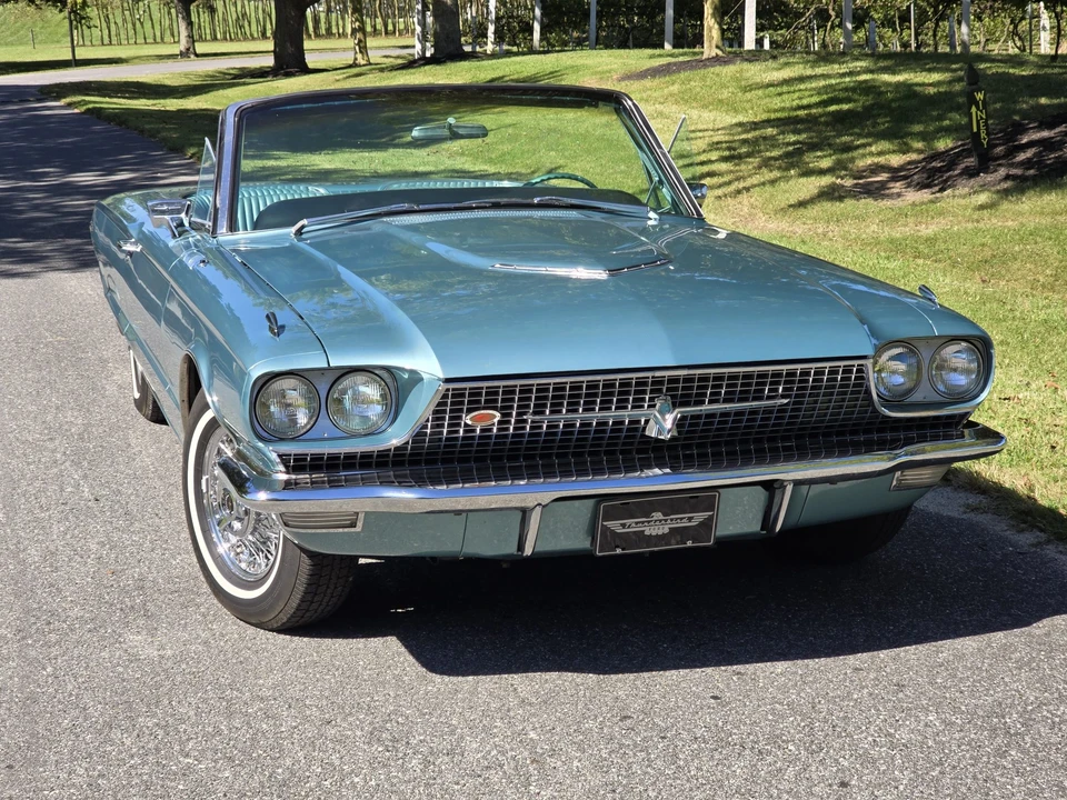 1966 Ford Thunderbird 3rd Gen - Image 9 of 31