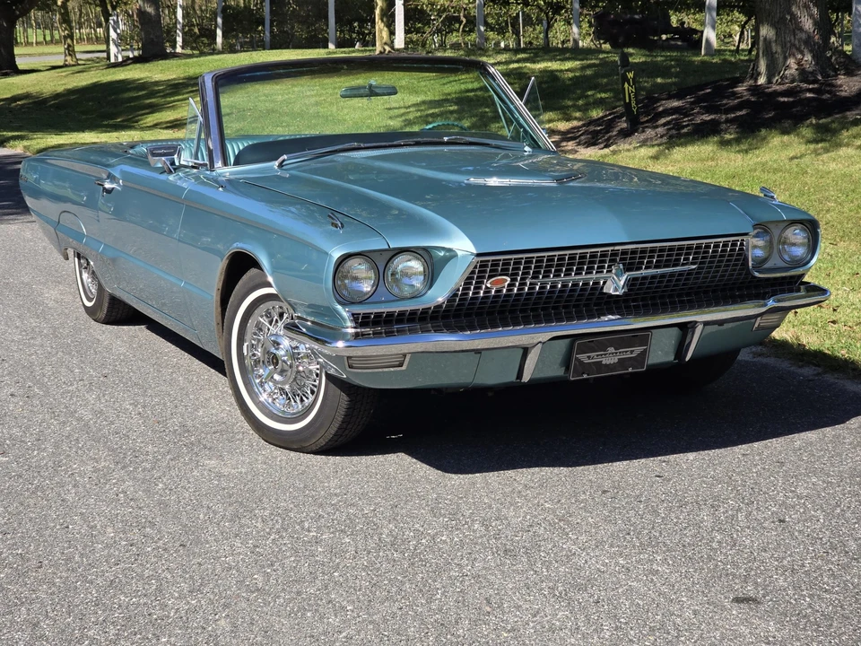 1966 Ford Thunderbird 3rd Gen - Image 12 of 31