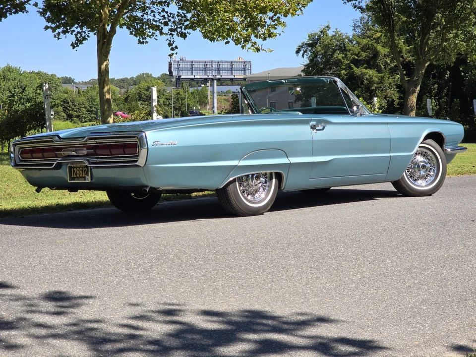 1966 Ford Thunderbird 3rd Gen - Image 21 of 31