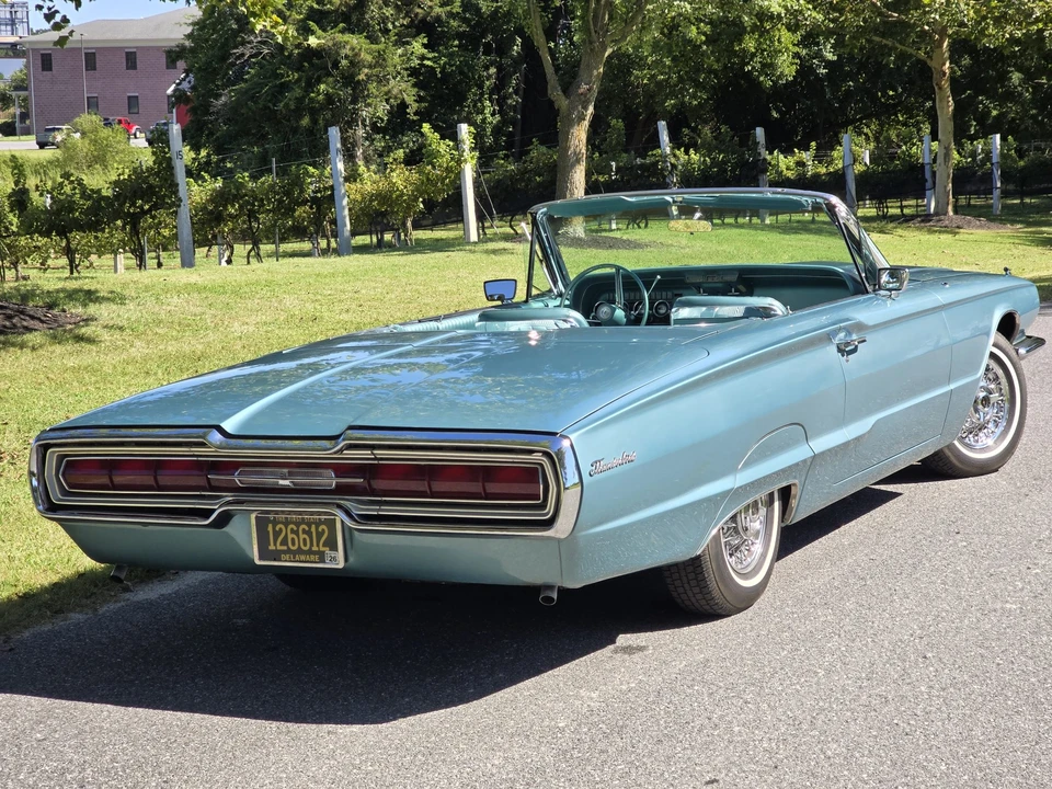 1966 Ford Thunderbird 3rd Gen - Image 24 of 31