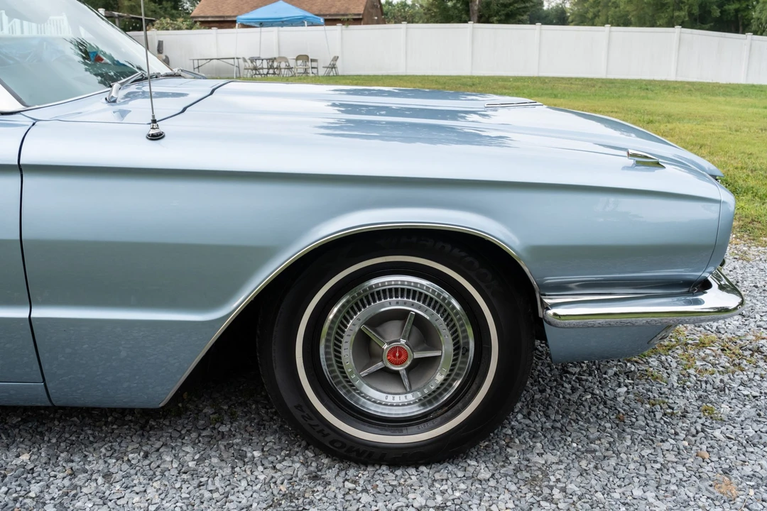 1966 Ford Thunderbird 4th Gen - Image 29 of 31