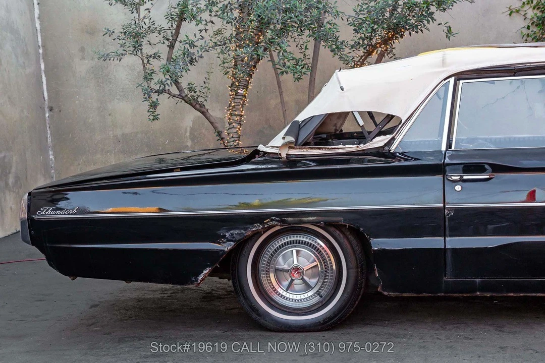 1966 Ford Thunderbird 4th Gen - Image 12 of 31