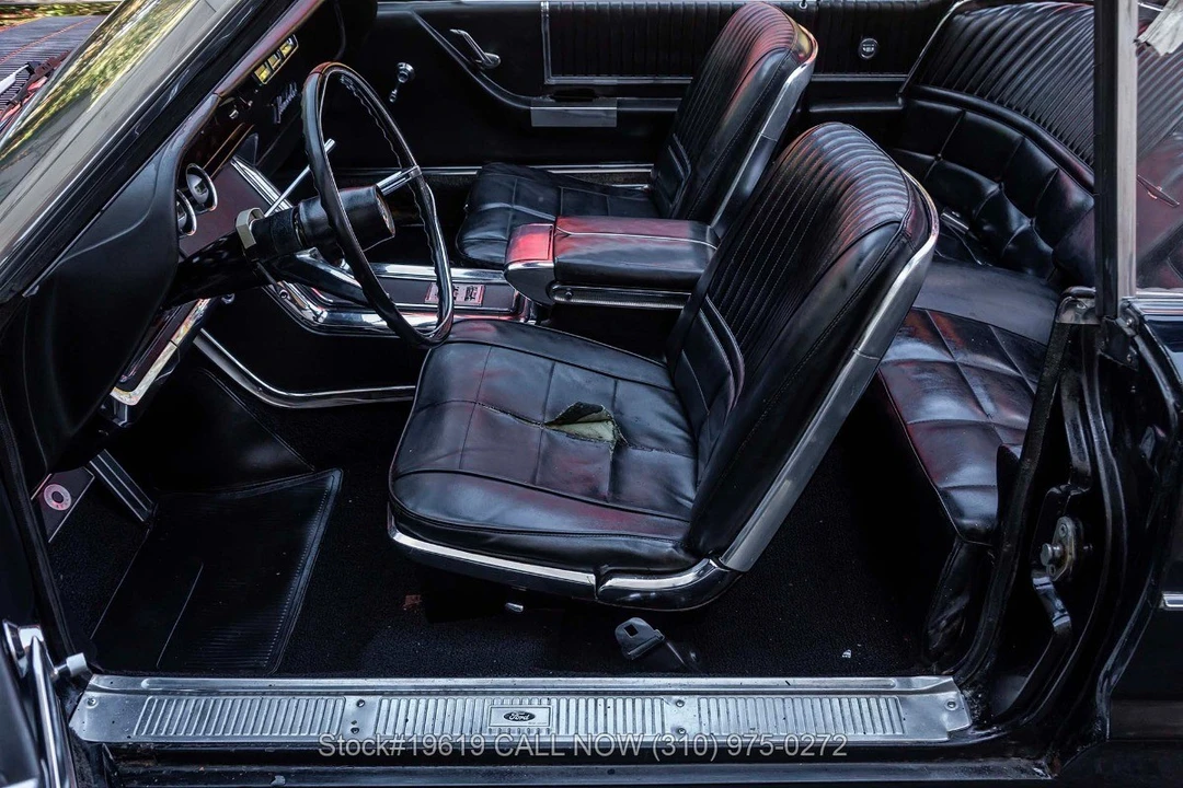 1966 Ford Thunderbird 4th Gen - Image 16 of 31