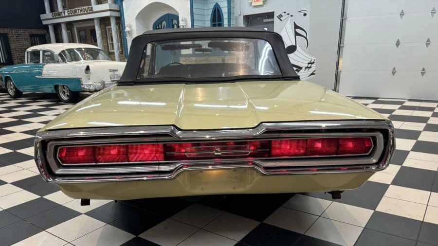 1966 Ford Thunderbird 4th Gen - Image 5 of 31