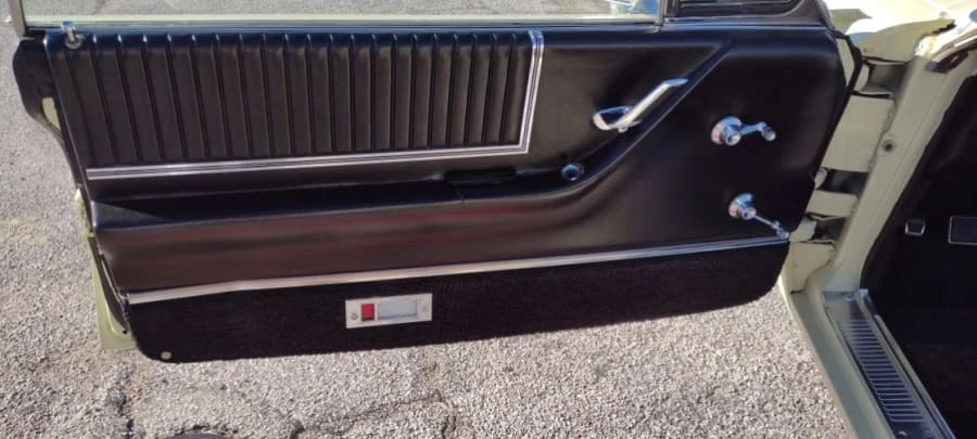 1966 Ford Thunderbird 4th Gen - Image 29 of 31