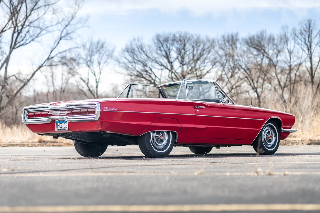 1966 Ford Thunderbird 4th Gen - Image 9 of 31
