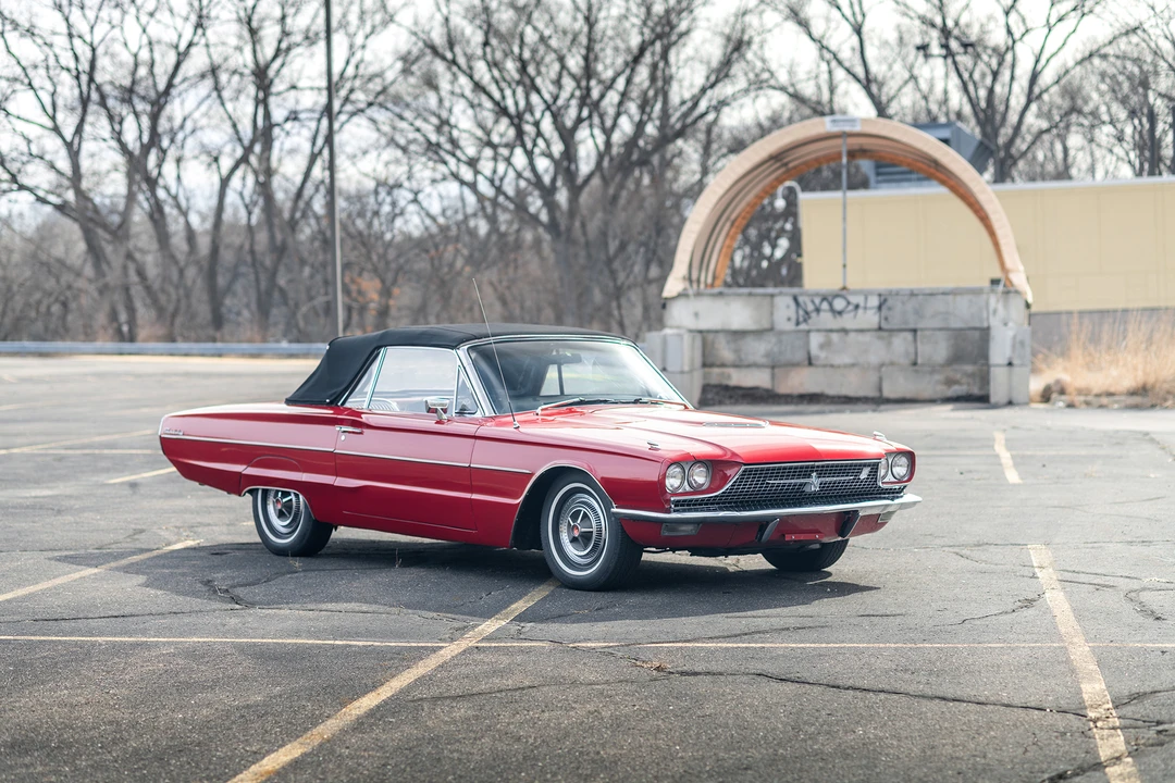 1966 Ford Thunderbird 4th Gen - Image 26 of 31