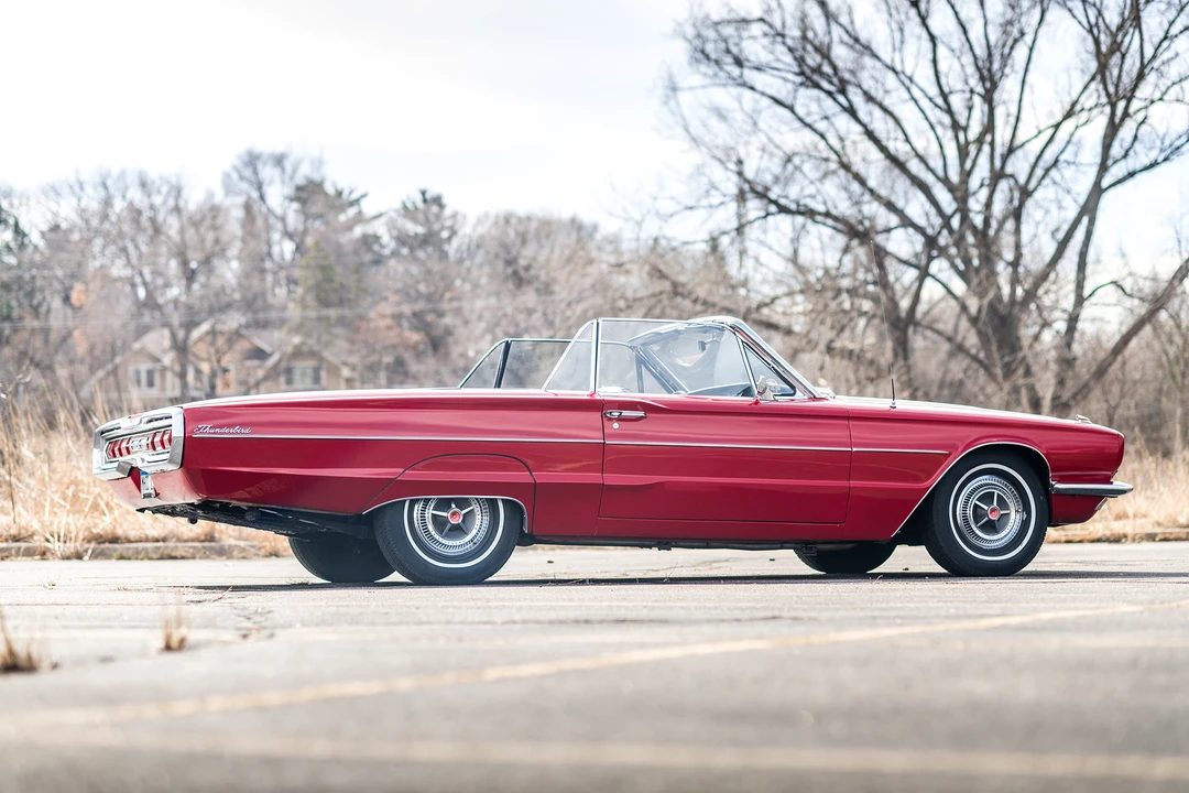 1966 Ford Thunderbird 4th Gen - Image 7 of 31