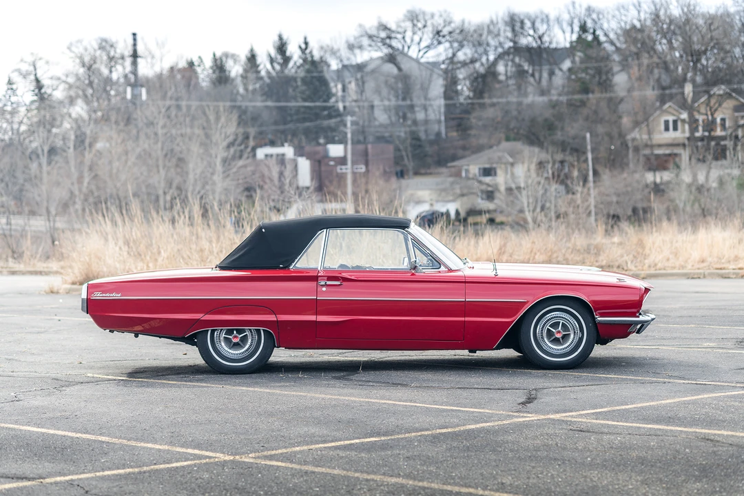 1966 Ford Thunderbird 4th Gen - Image 27 of 31