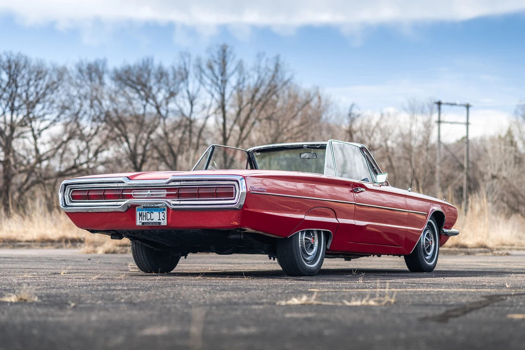 1966 Ford Thunderbird 4th Gen - Image 11 of 31