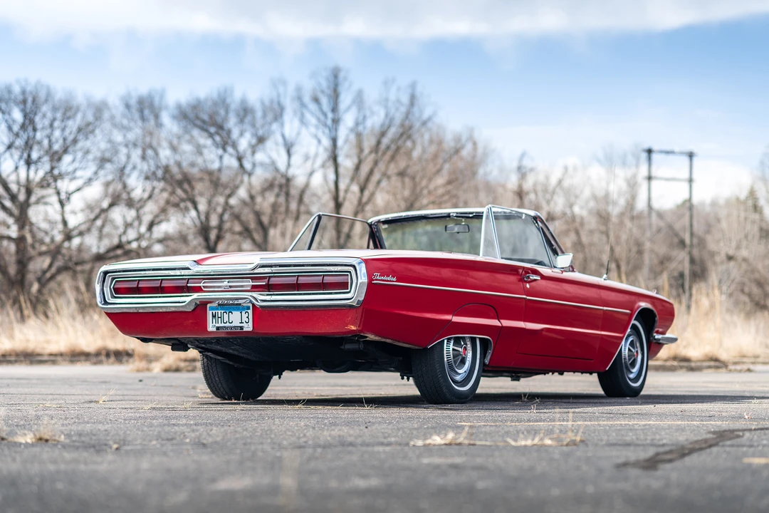 1966 Ford Thunderbird 4th Gen - Image 10 of 31