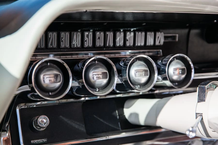 1966 Ford Thunderbird 4th Gen - Image 17 of 18