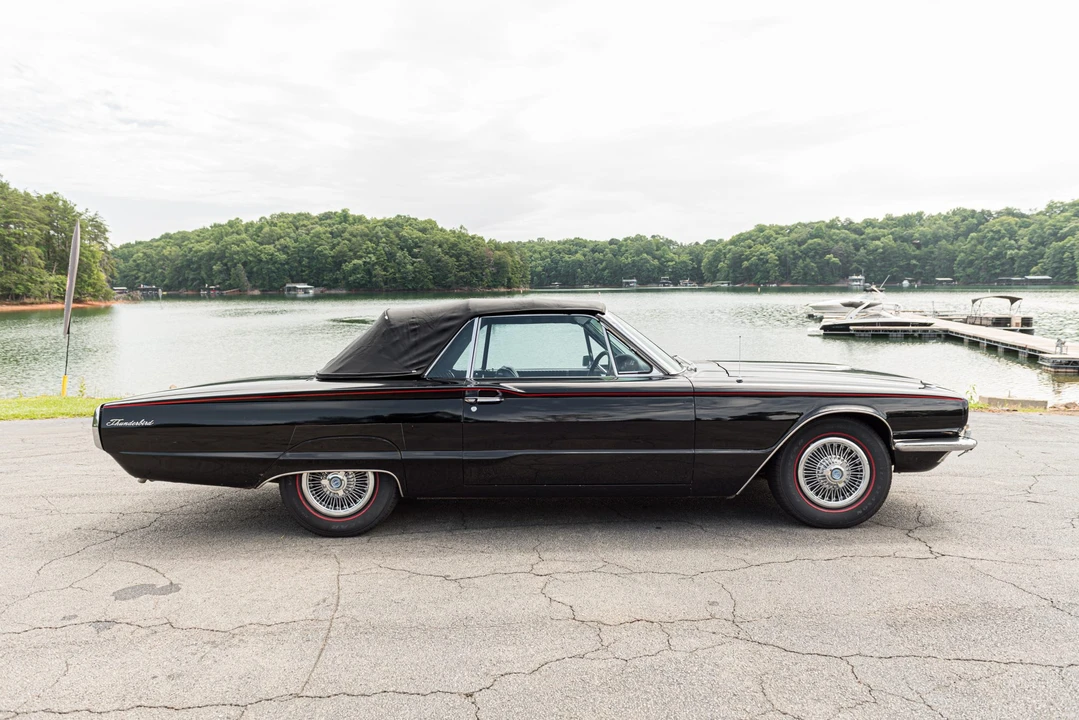 1966 Ford Thunderbird 4th Gen - Image 15 of 31