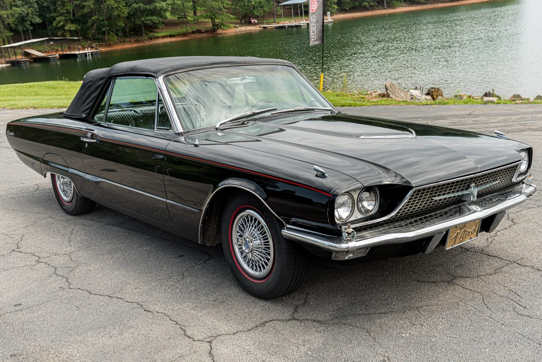 1966 Ford Thunderbird 4th Gen - Image 16 of 31