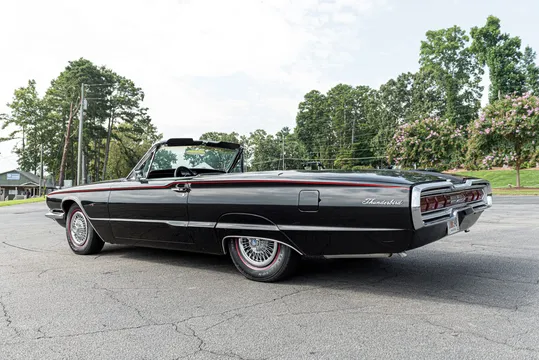 1966 Ford Thunderbird 4th Gen - Image 4 of 31
