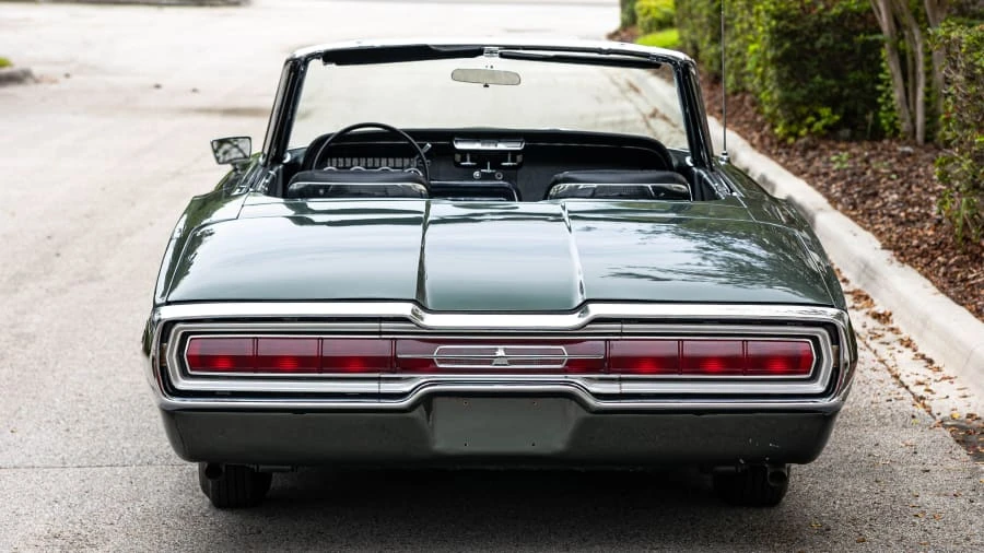 1966 Ford Thunderbird 4th Gen - Image 26 of 31