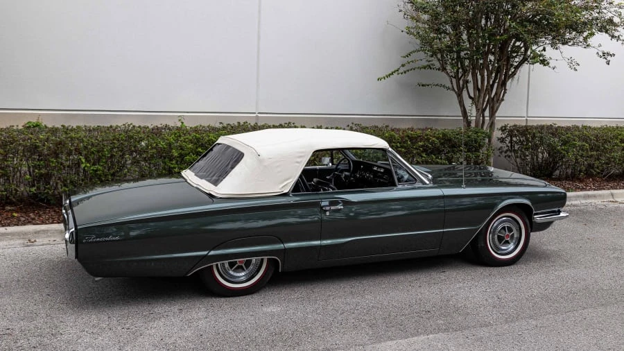 1966 Ford Thunderbird 4th Gen - Image 23 of 31