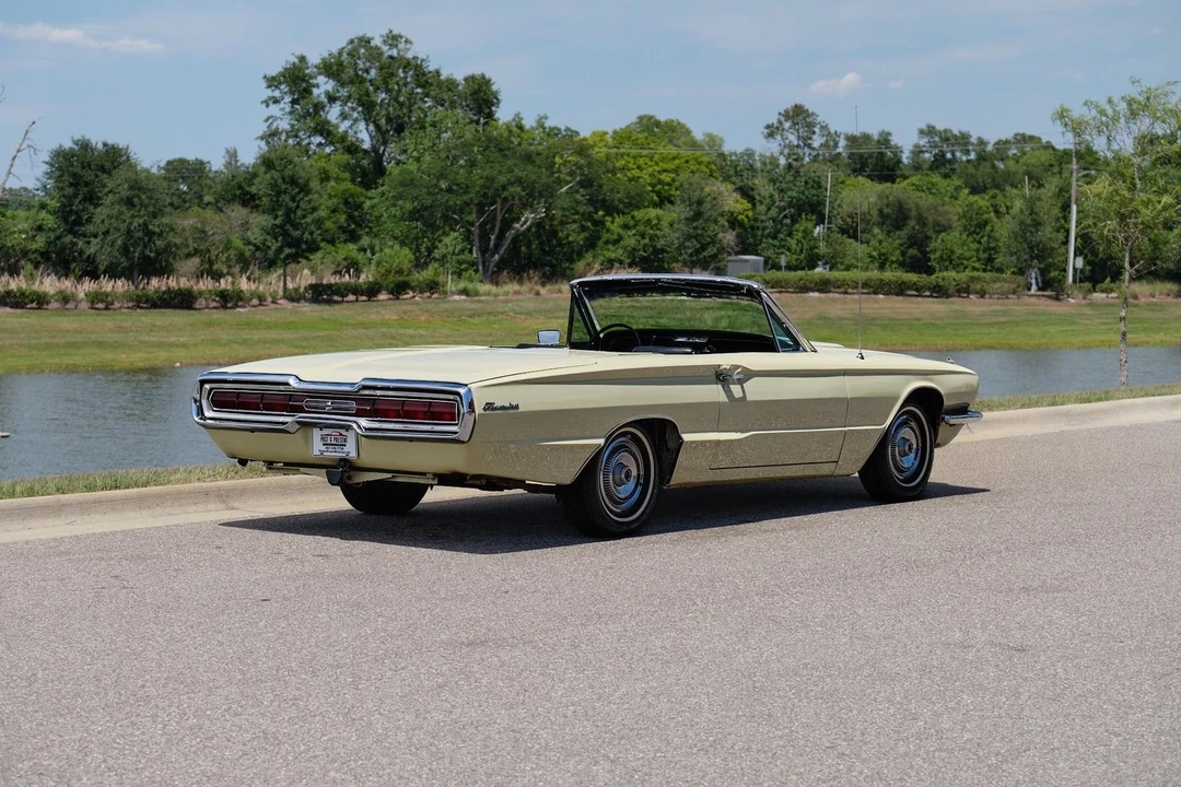 1966 Ford Thunderbird 3rd Gen - Image 6 of 21