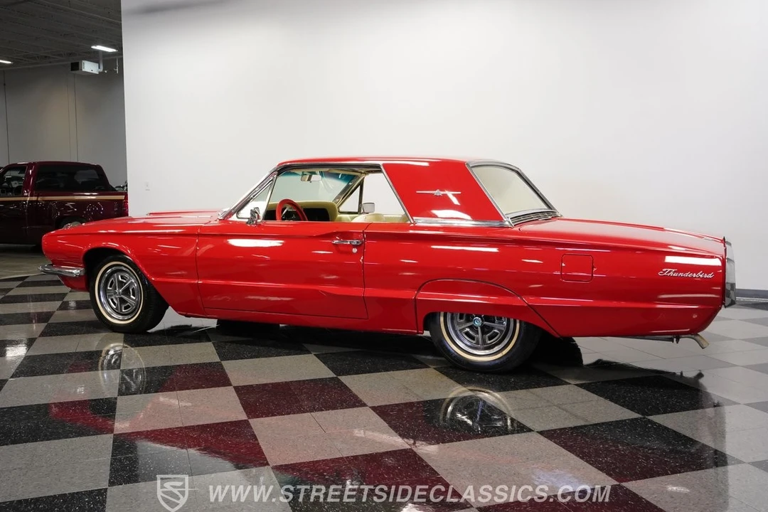 1966 Ford Thunderbird 4th Gen - Image 7 of 12