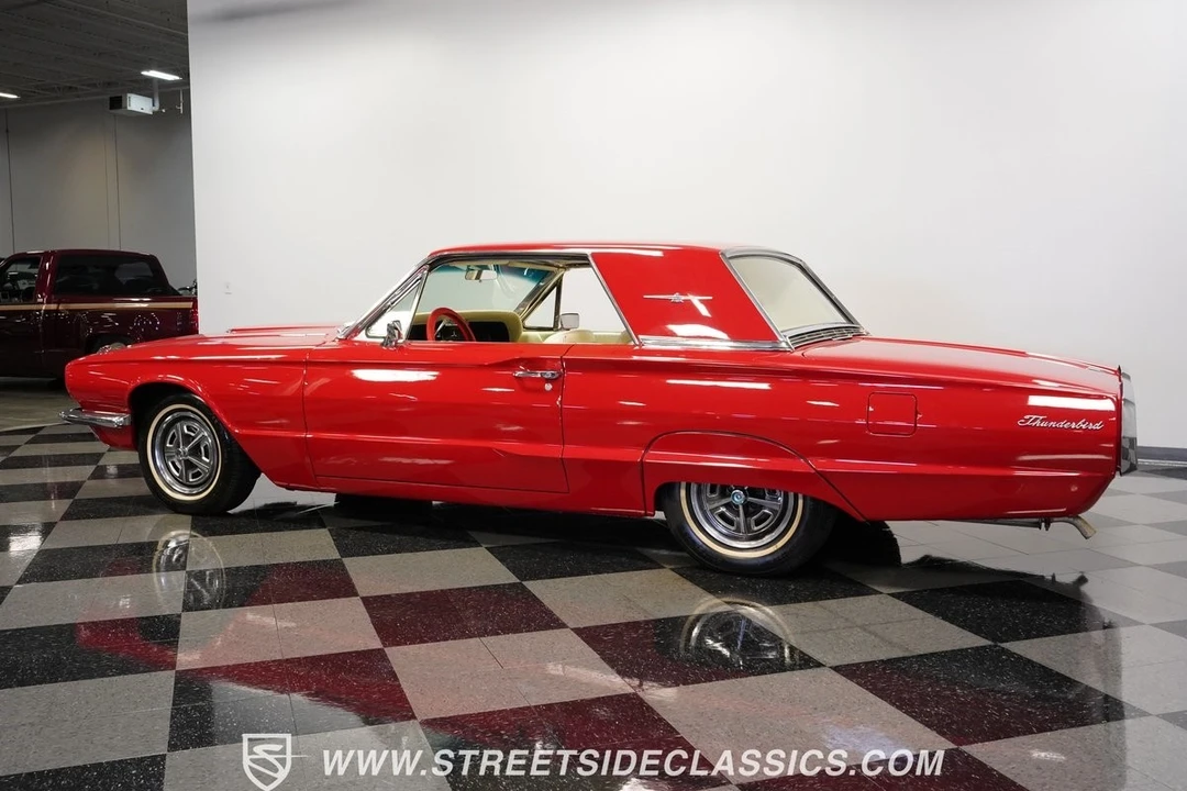 1966 Ford Thunderbird 3rd Gen - Image 8 of 12