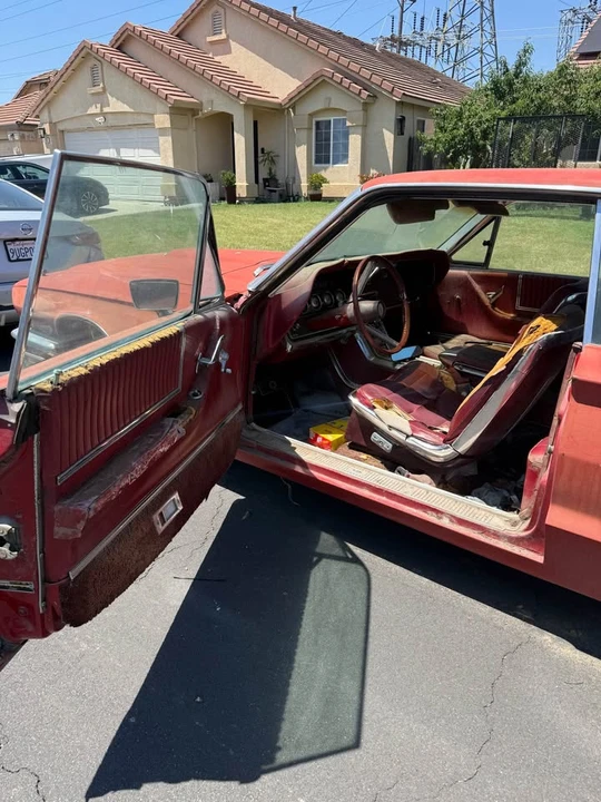 1966 Ford Thunderbird 4th Gen - Image 9 of 10