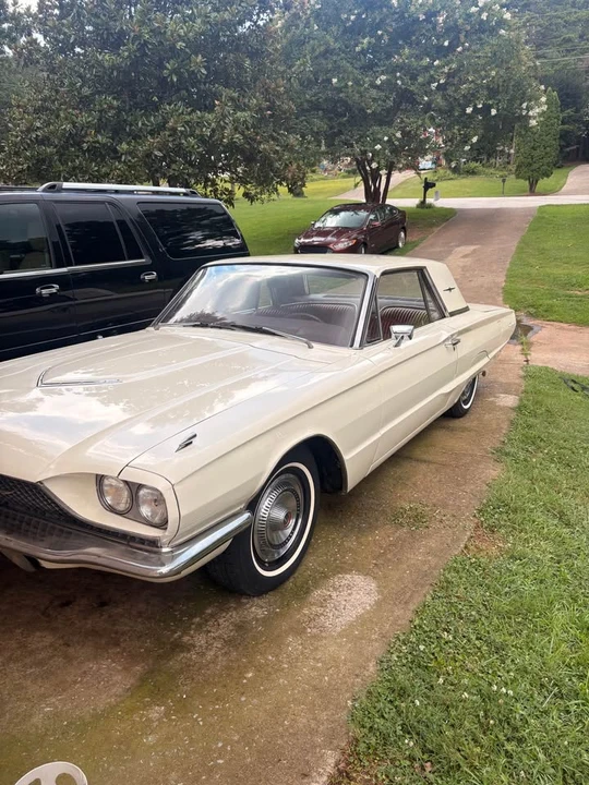 1966 Ford Thunderbird 4th Gen - Image 3 of 11