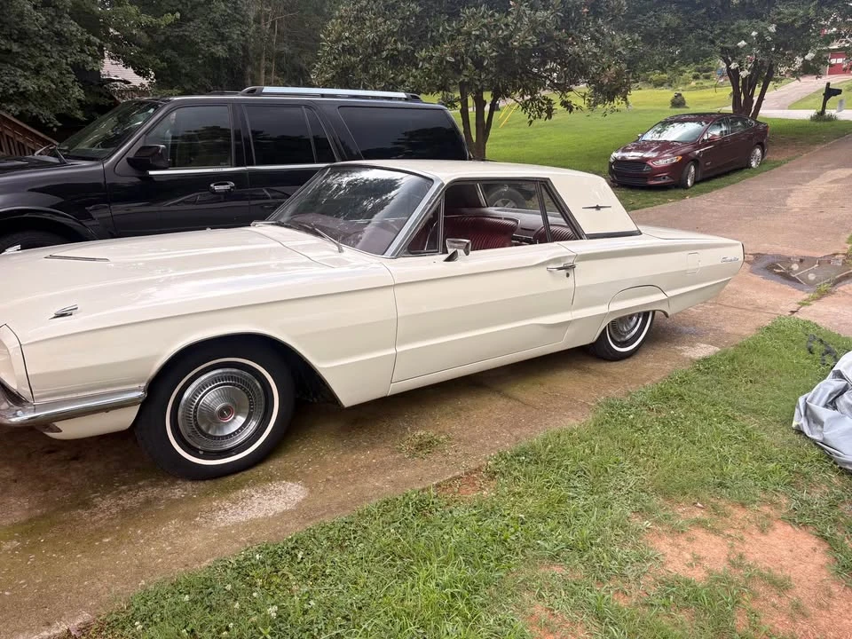 1966 Ford Thunderbird 4th Gen - Image 4 of 11