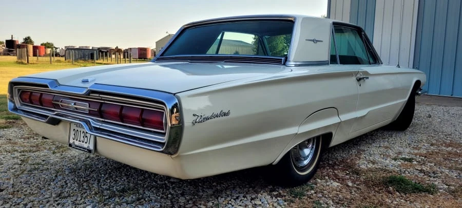 1966 Ford Thunderbird 4th Gen - Image 7 of 12