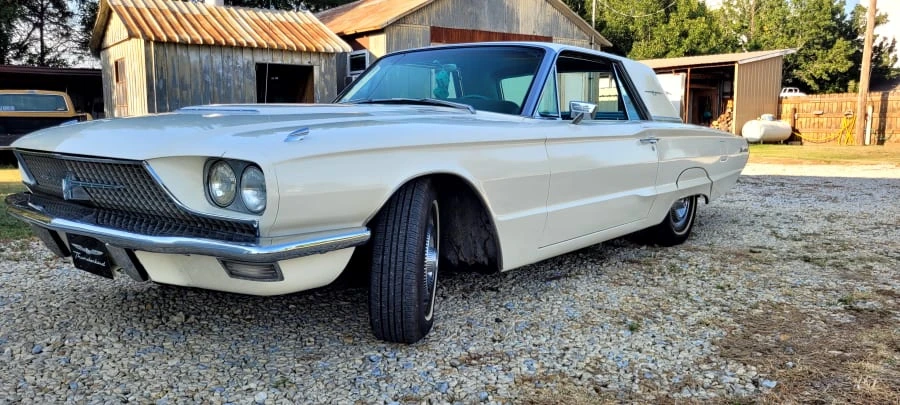 1966 Ford Thunderbird 4th Gen - Image 5 of 12