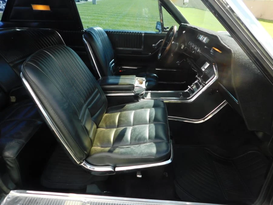 1966 Ford Thunderbird 4th Gen - Image 5 of 11