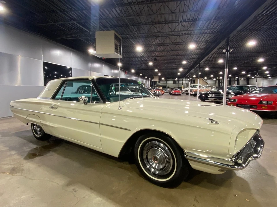 1966 Ford Thunderbird 4th Gen - Image 5 of 6