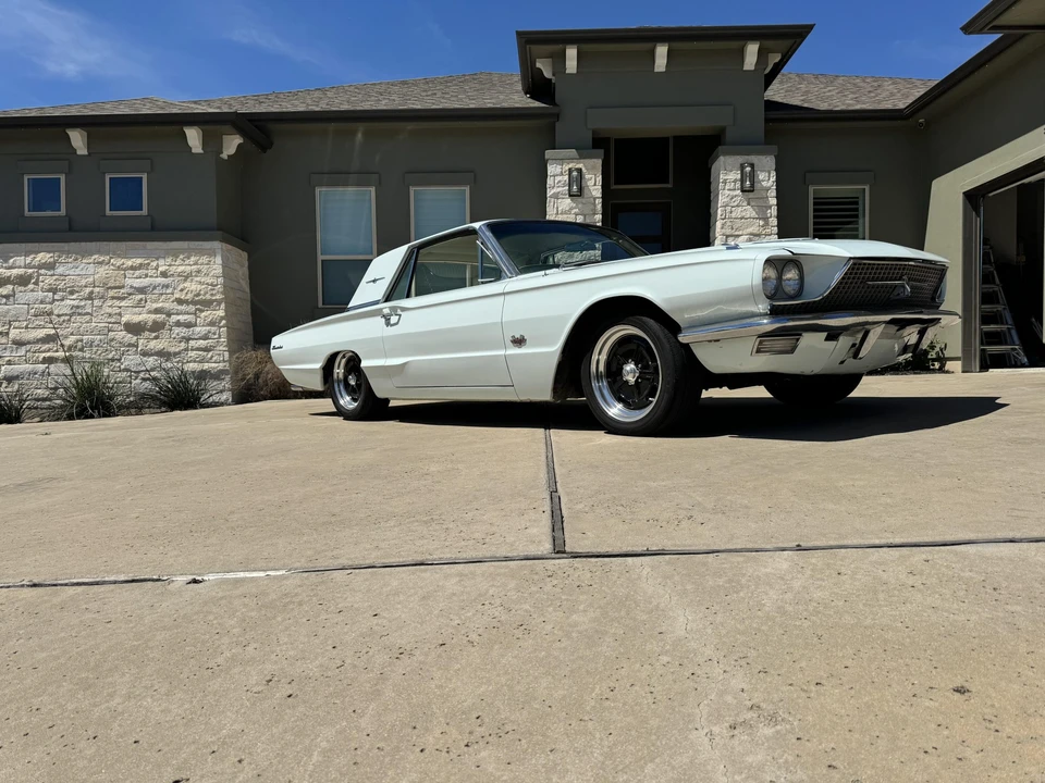 1966 Ford Thunderbird 4th Gen - Image 14 of 31