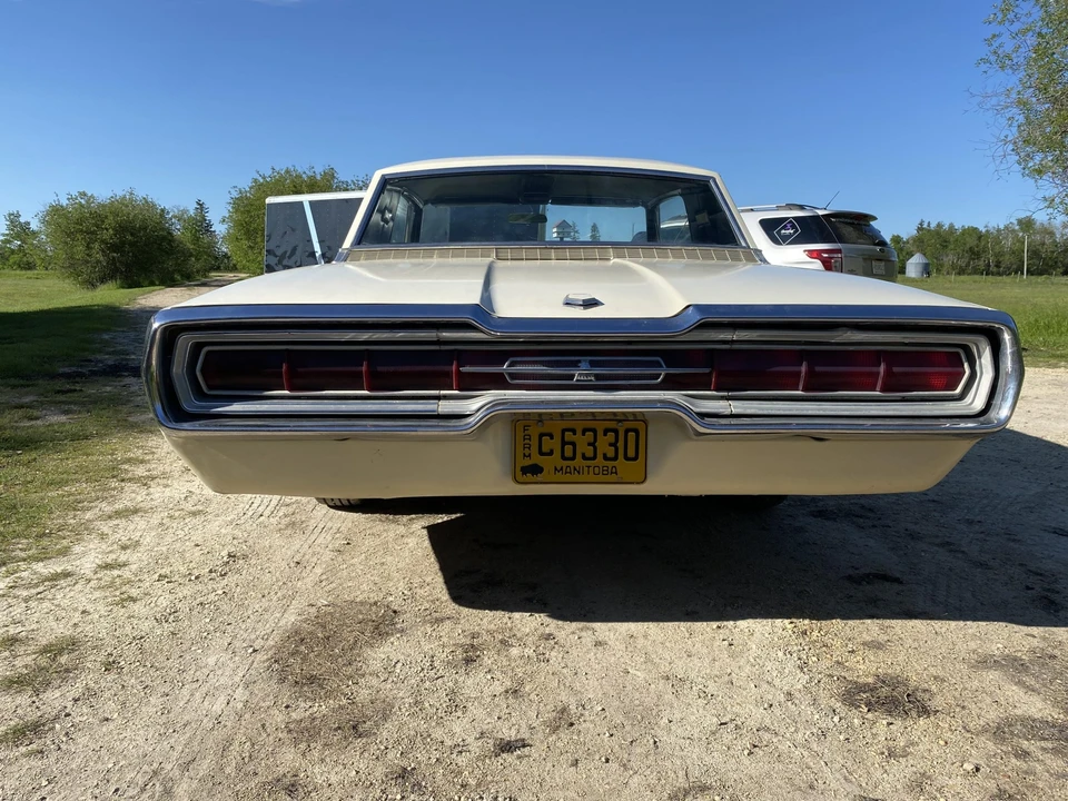1966 Ford Thunderbird 4th Gen - Image 26 of 31