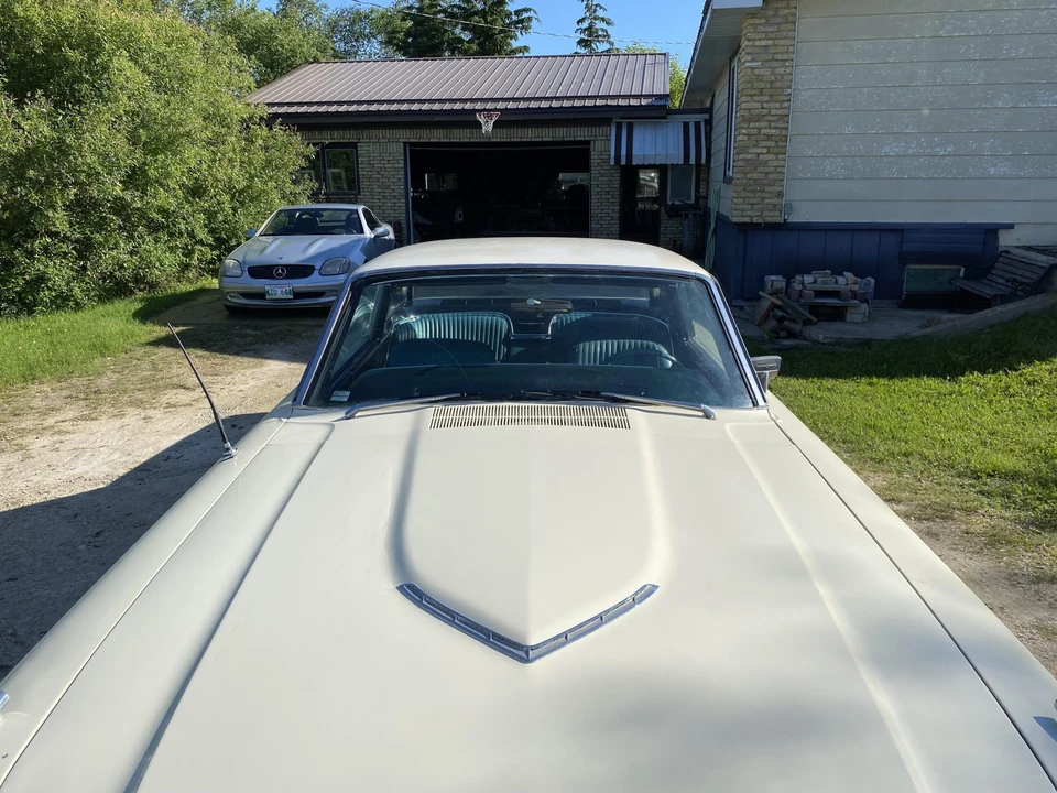 1966 Ford Thunderbird 4th Gen - Image 28 of 31