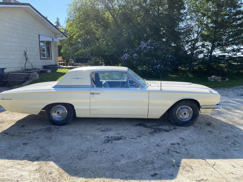 1966 Ford Thunderbird 4th Gen - Image 19 of 31